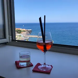 https://seascape-rooms.catania-hotels.net